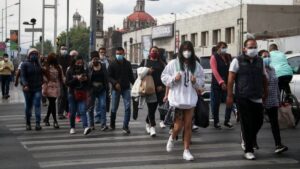 https://finanzasdomesticas.com/semaforo-rojo-en-la-cdmx/
